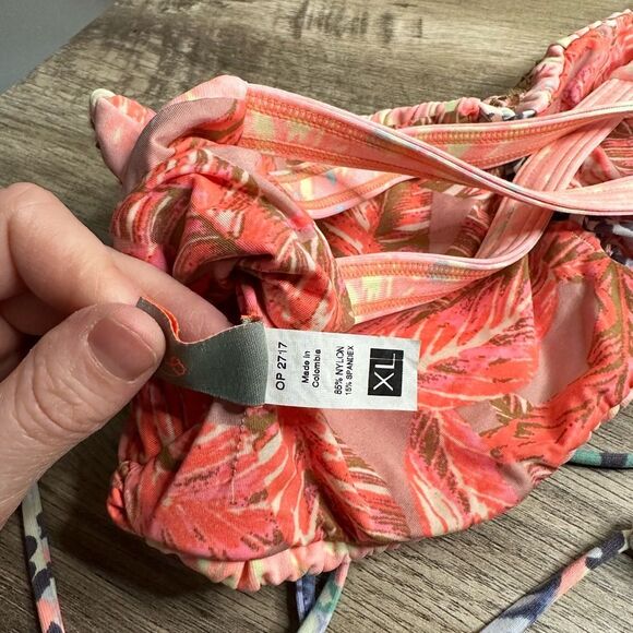 Maaji Women’s Extra Large Bandeau Tassel Patterned Swim Top - Picture 5 of 8